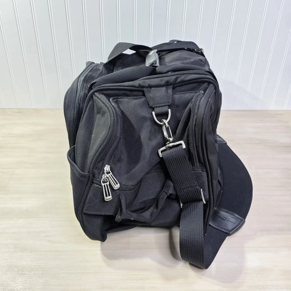 Chrysler Crossfire Touring Gear Duffel Bag‎ 55031 Black 23
